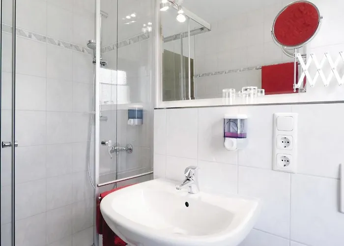 Дом отдыха 12 In *